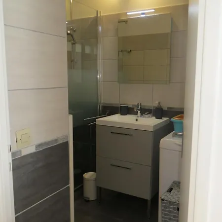 Chez 2 Etoiles 50m Des Thermes *